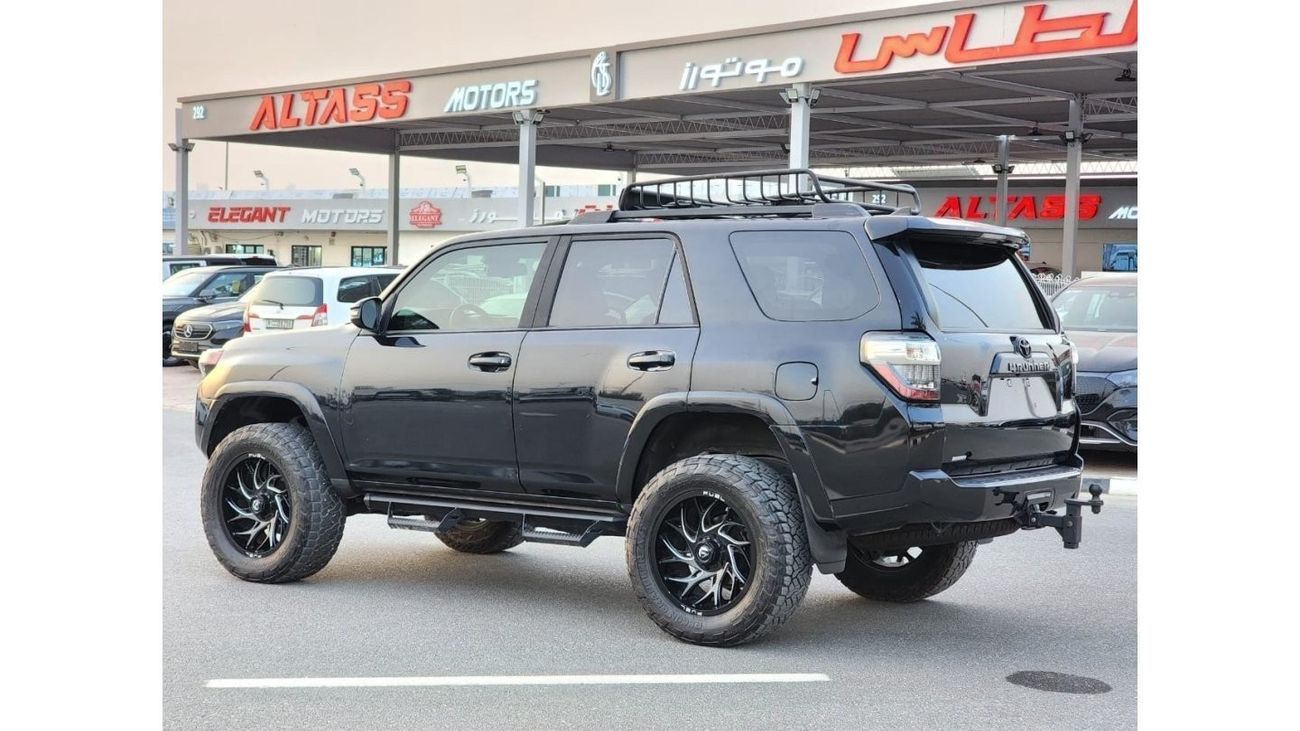 تويوتا Runner4 TOYOTA 4Runner Trd OFF Road  full option
