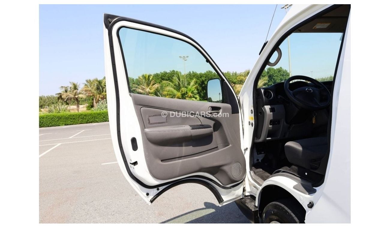 Nissan Urvan NV350 | 13 Seater Passenger Van | Excellent Condition | GCC
