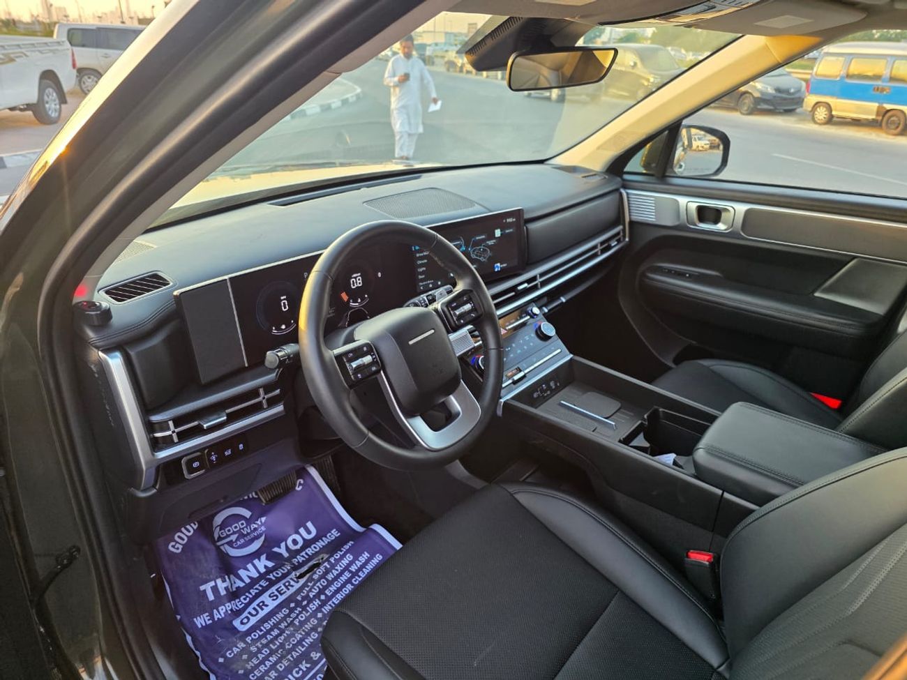 Hyundai Santa Fe 2025 Model Push button , Trunk automatic and original leather with 8 seatwe