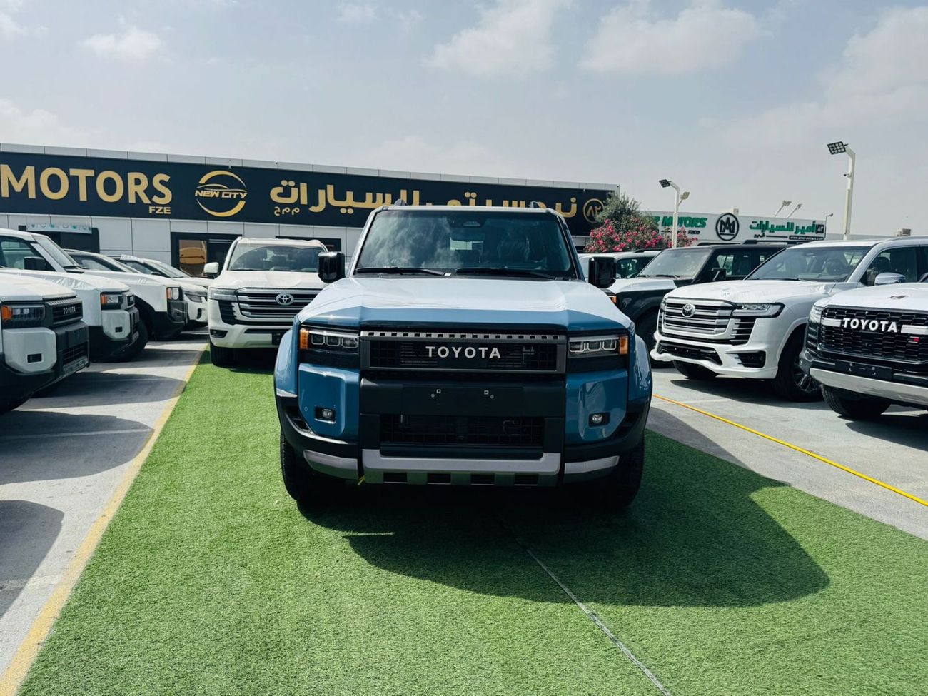 تويوتا برادو TOYOTA LAND CRUISER PRADO ADVENTURE 2.4L PETROL