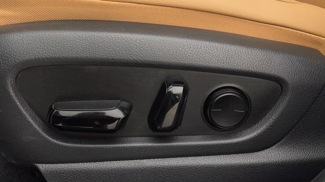 لكزس UX 200 PREMIER 2 | بدون دفعة مقدمة | اختبار القيادة في المنزل