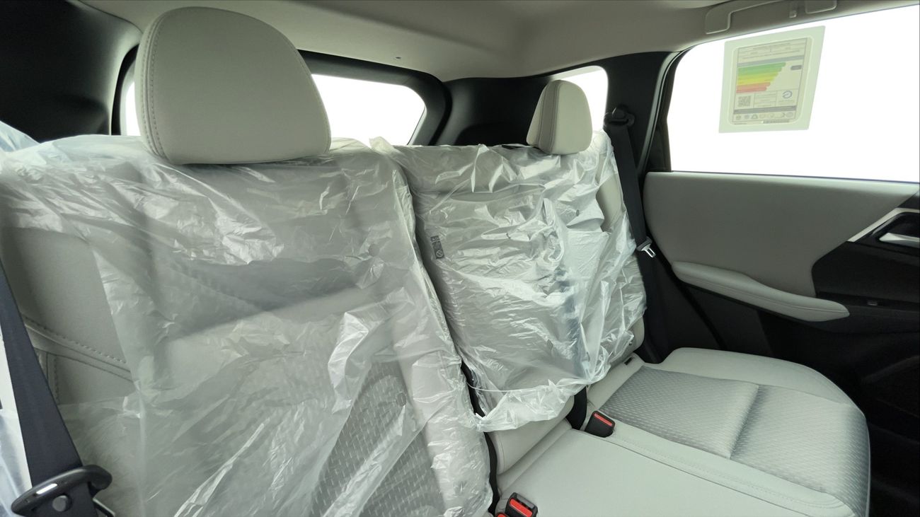 ميتسوبيشي آوتلاندر MIDLINE WITH SUNROOF 2.5 | بدون دفعة مقدمة | اختبار القيادة في المنزل