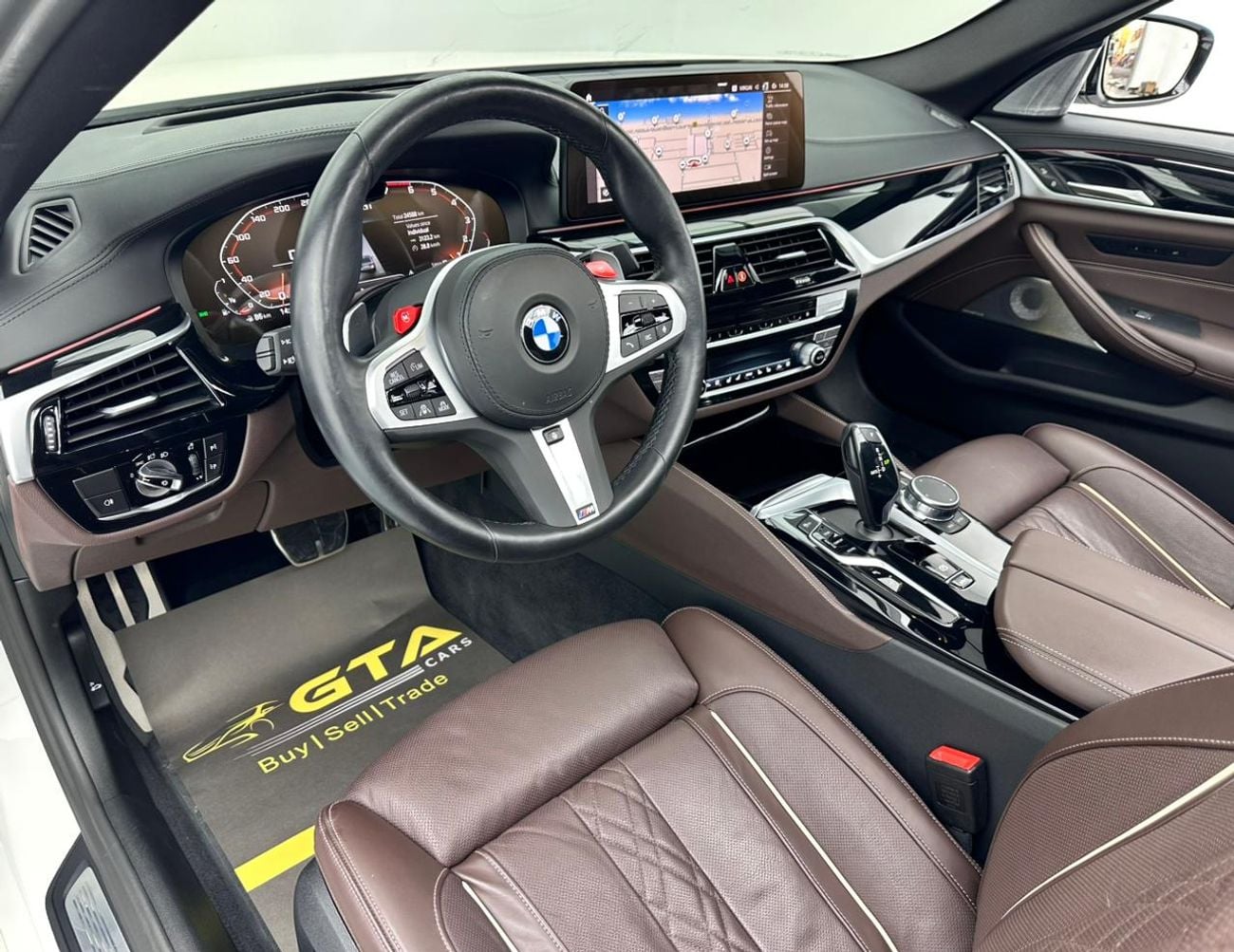 بي أم دبليو M550i 2023 BMW 550i xDrive, 4.4L Bi-Turbo V8 AWD, 530bhp 750Nm Torque, 8-Speed Auto-Gearbox.