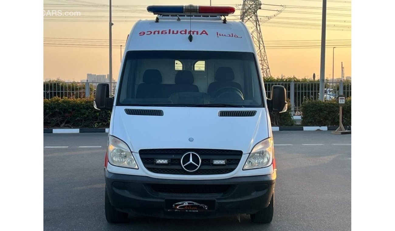 مرسيدس بنز سبرينتر MERCEDES BENZ SPRINTER 2013 GCC AMBULANCE IN PERFECT CONDITIONS