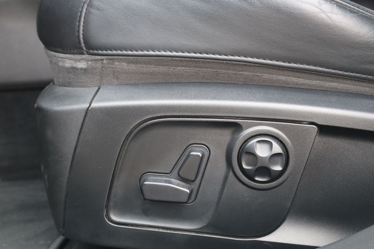 Maserati Quattroporte GTS 3.8L