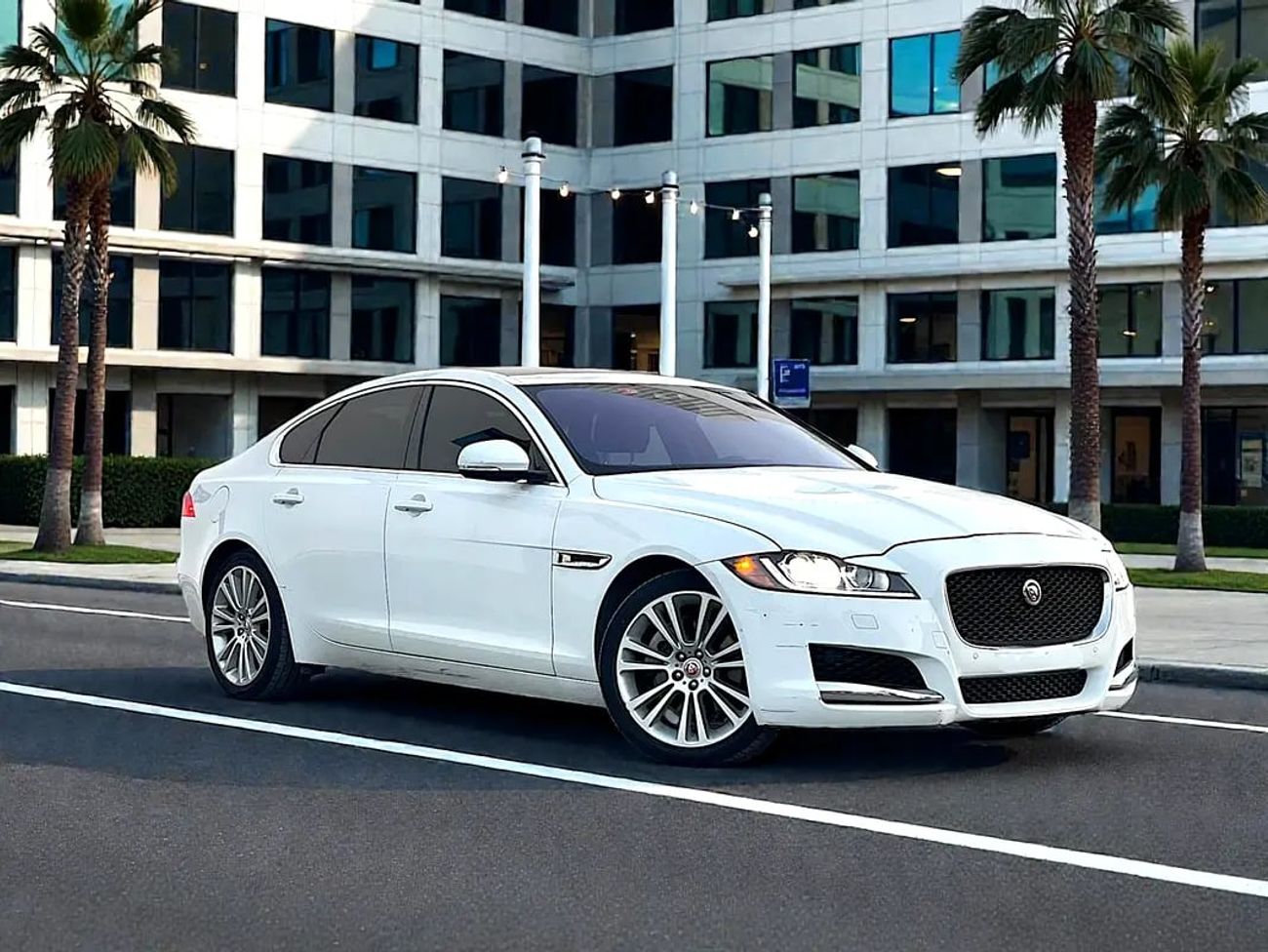 جاكوار XF Luxury 3.0L | | 2.0L 4-CYLINDERS | ORIGINAL PAINT | AMERICAN SPEC | CLEAN TITLE