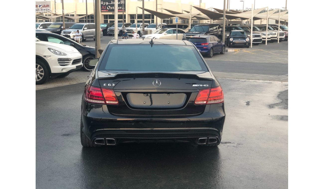 مرسيدس بنز E 63 AMG موديل 2010 محول 2016 حاله جيده من الداخل والخارج فل مواصفات بانوراما ومثبت سرعه وتحكم كهربي كامل و