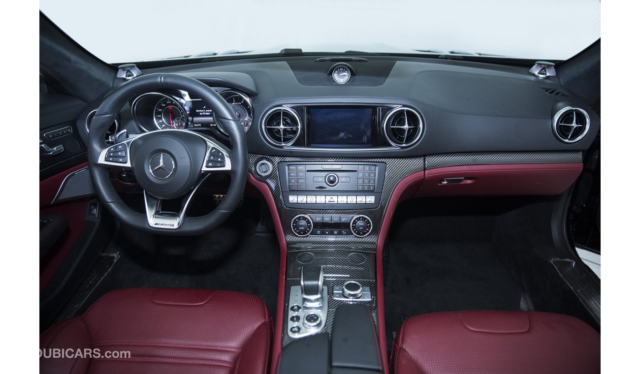 Mercedes-Benz SL 63 AMG Cabriolet MANAGER SPECIAL  **SPECIAL CLEARANCE PRICE** WAS AED 399,000 NOW AED 319,000