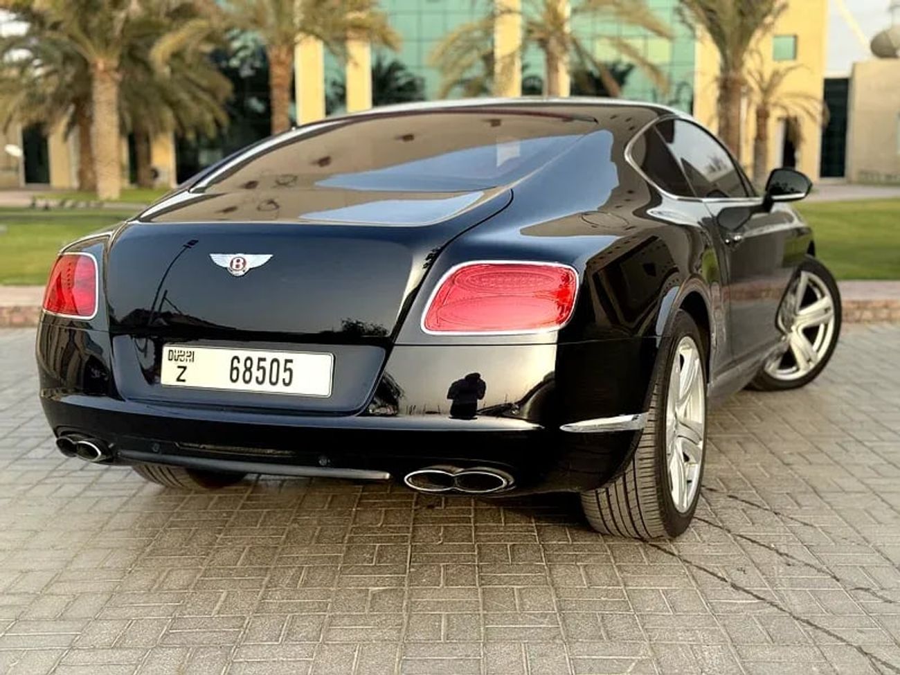 بنتلي كونتيننتال جي تي V8