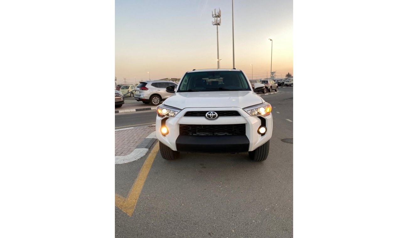 تويوتا 4Runner SR5 PREMIUM AND ECO 7 SEATER 4.0L V6 2015 AMERICAN SPECIFICATION