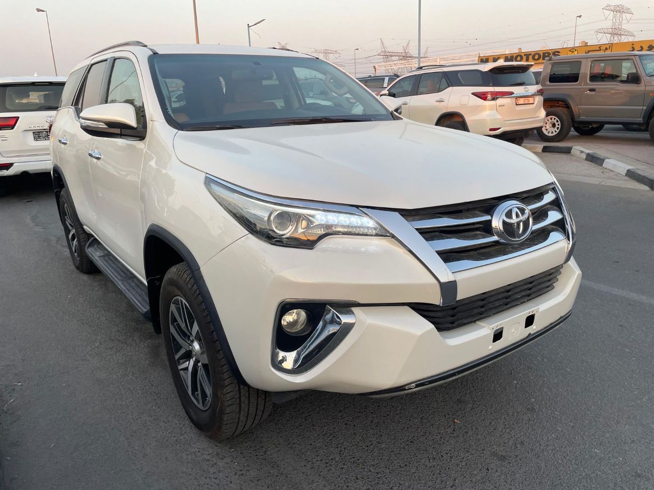 تويوتا فورتونر VXR 4.0L (278 HP)