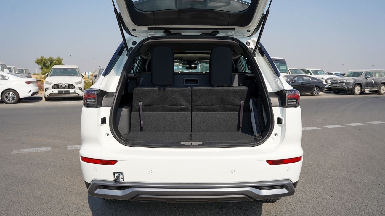 Mitsubishi Outlander Brand New Mitusbishi Outlander HighLine 2026 Export 2.5L Petrol 2WD|White/Black|