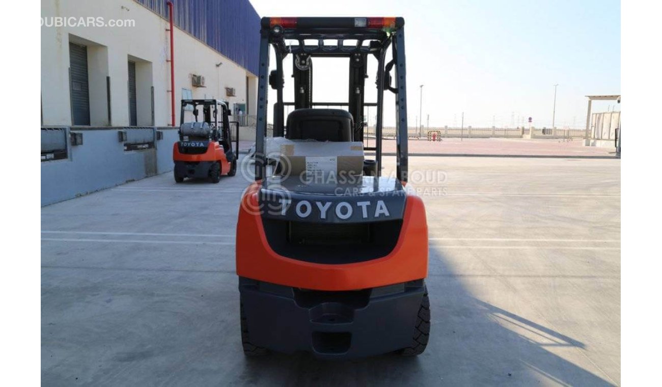 Toyota Fork lift DIESEL 3 TON, 3 STAGE,3 LEVER 4,500MM W/ SIDE SHIFT MY23