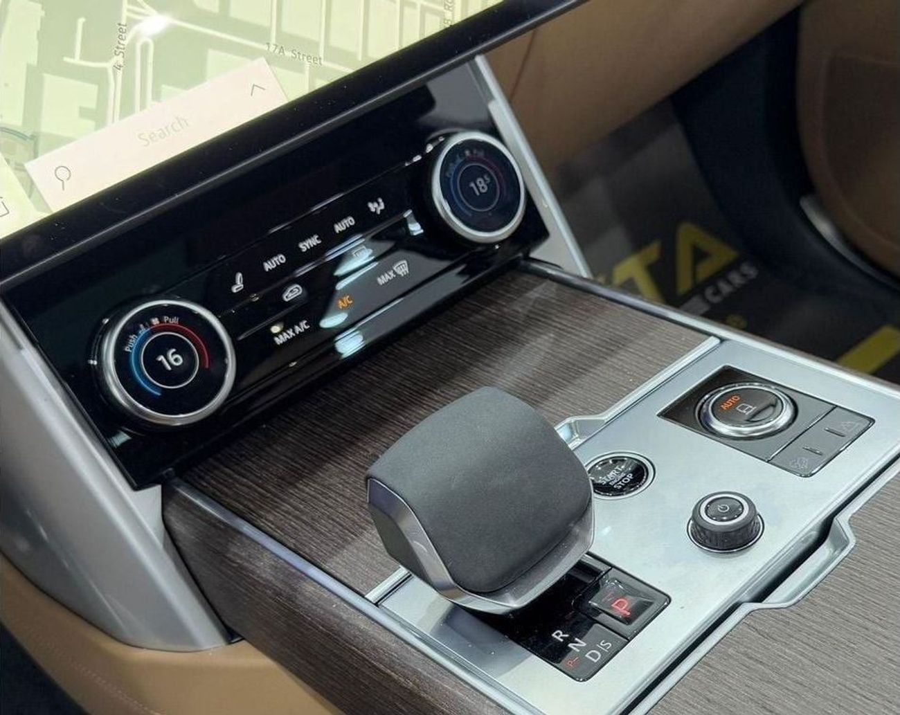 Land Rover Range Rover HSE P400 3.0L 2023 Range Rover Vogue P400 HSE, 2028 Range Rover Warranty + Service Pack, Full Option