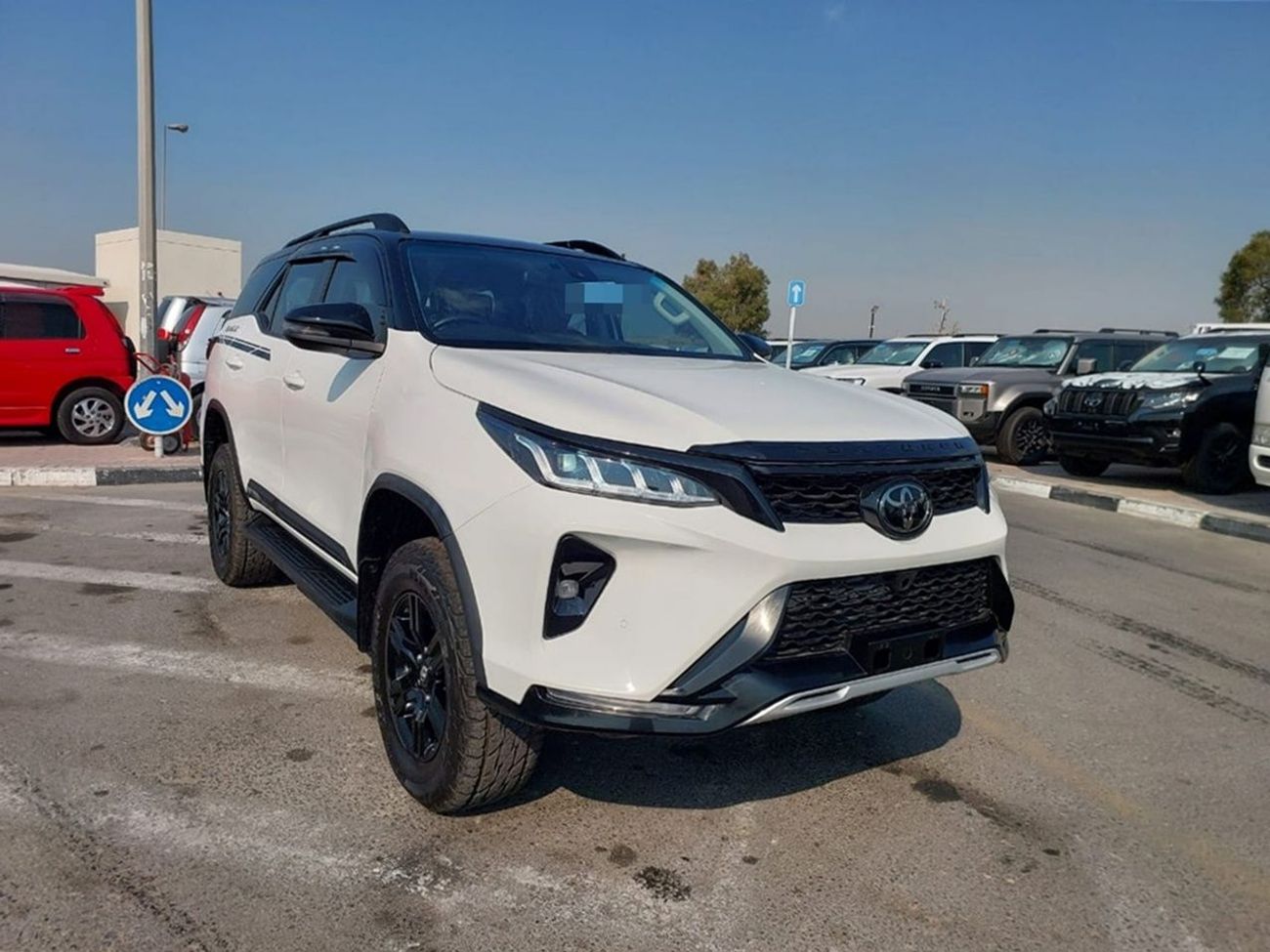 Toyota Fortuner TOYOTA FORTUNER SUV RHD 2023 MODEL 2.8 L DIESEL AUTOMATIC(PM41650)