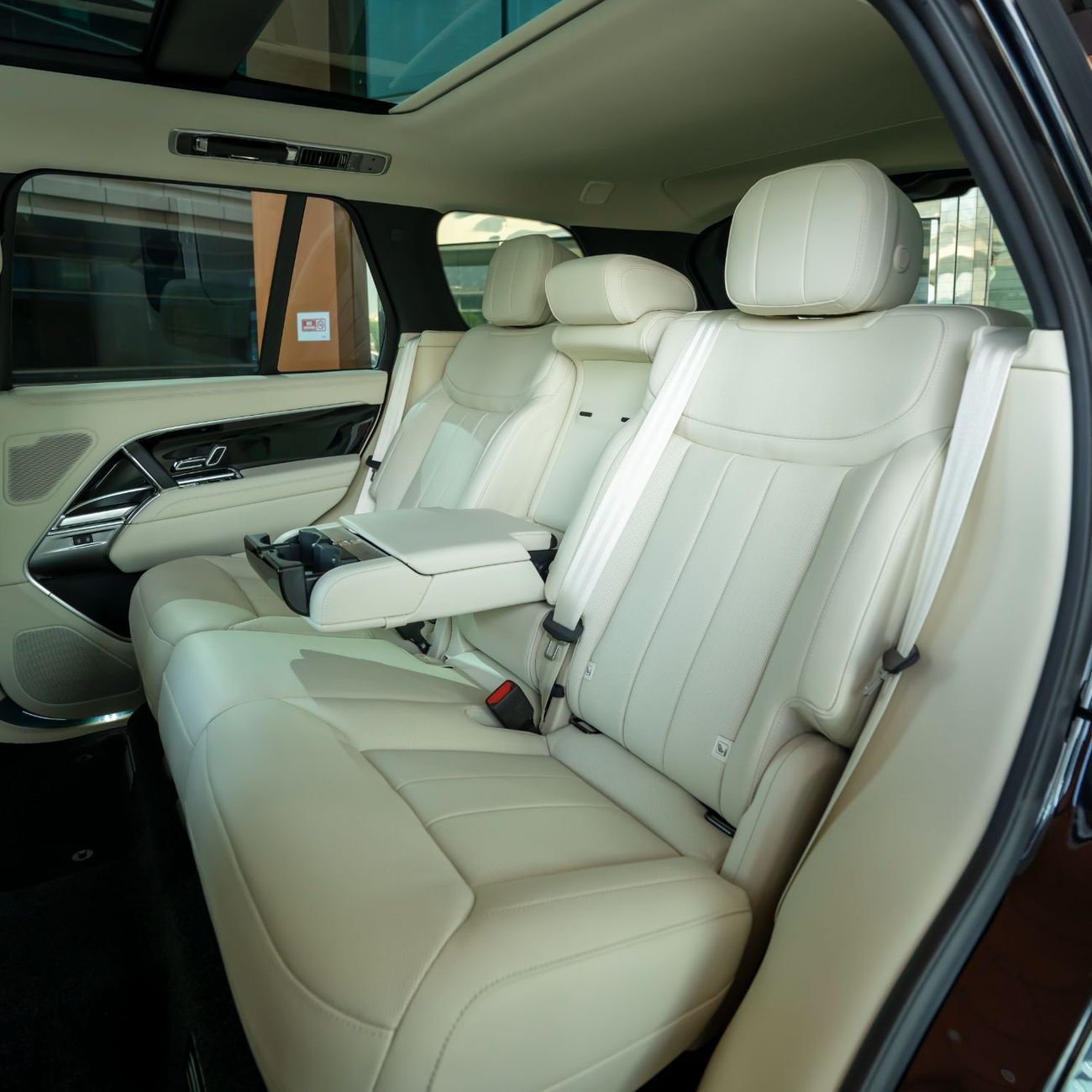 Land Rover Range Rover HSE P400 3.0L 2025 RANGER ROVER VOUGE V6 HSE BRAND NEW GCC WITH 5 YEARS WARRANTY