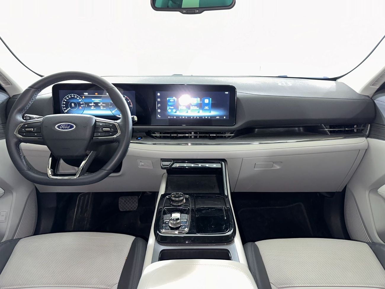 فورد تيريتوري TITANIUM PLUS TECH PKG /TER4224 /AL TAYER MOTORS /AL QOUZ SHOWROOM