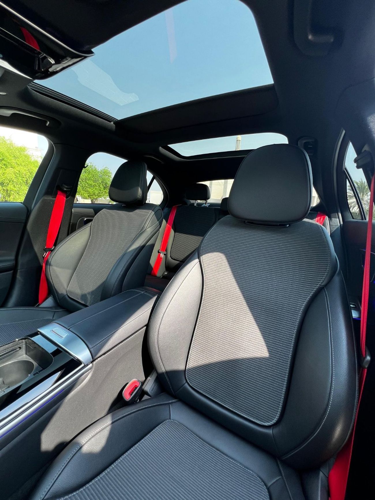 Mercedes-Benz C 200 Premium 2.0L