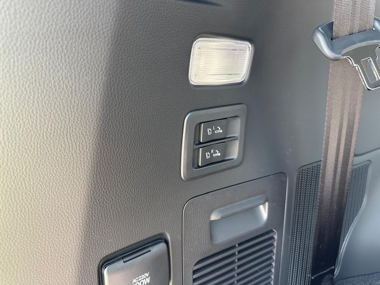 Toyota Land Cruiser GR 3.5L, LEATHER SEAT, RADAR, MONITORS, FULL OPTION - MODEL 2025