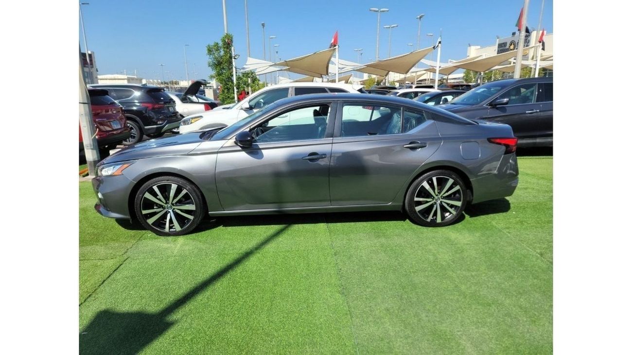 Nissan Altima Sport 2020 Nissan Altima, SR