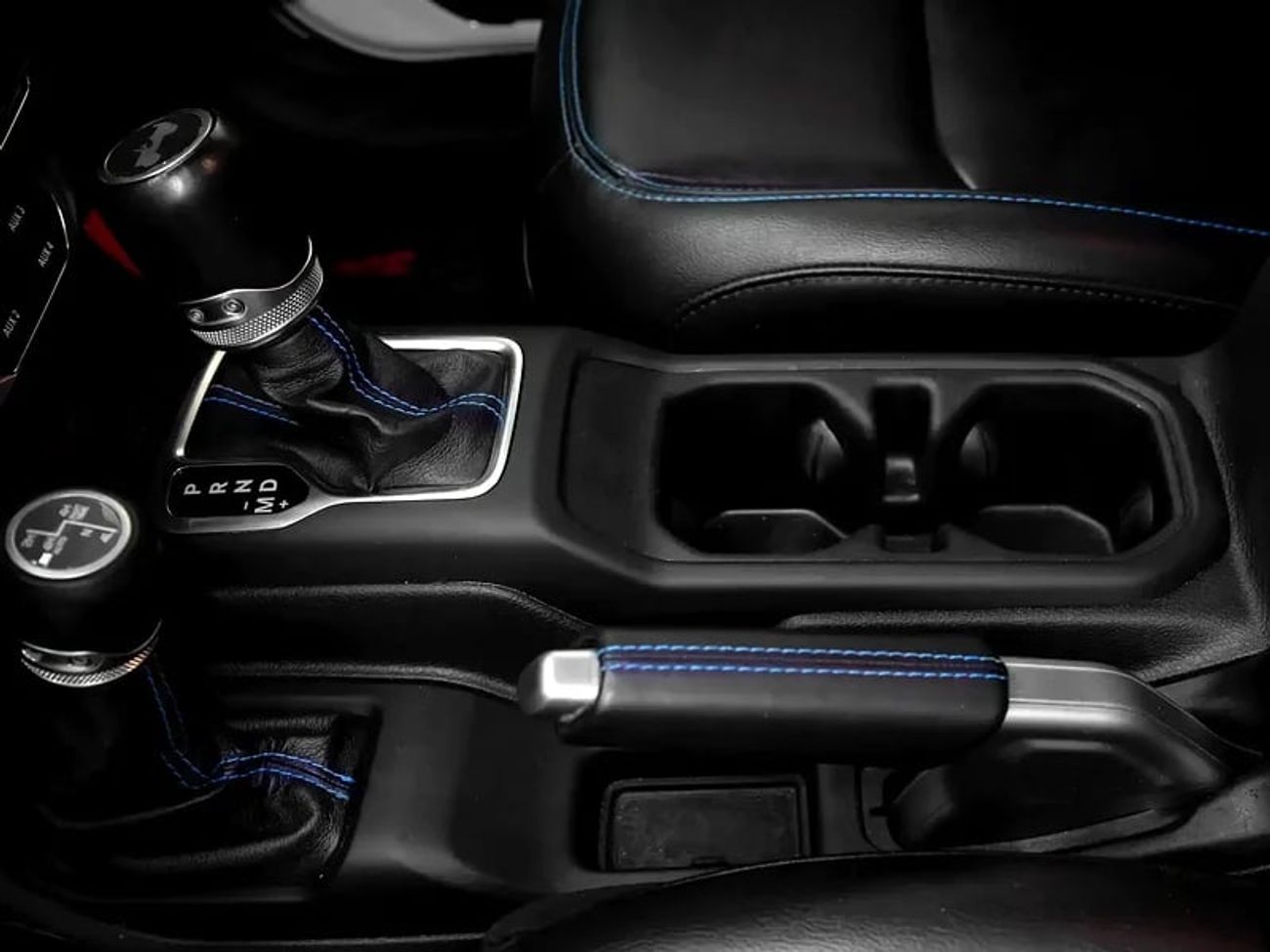 جيب رانجلر With Full Electric Roof