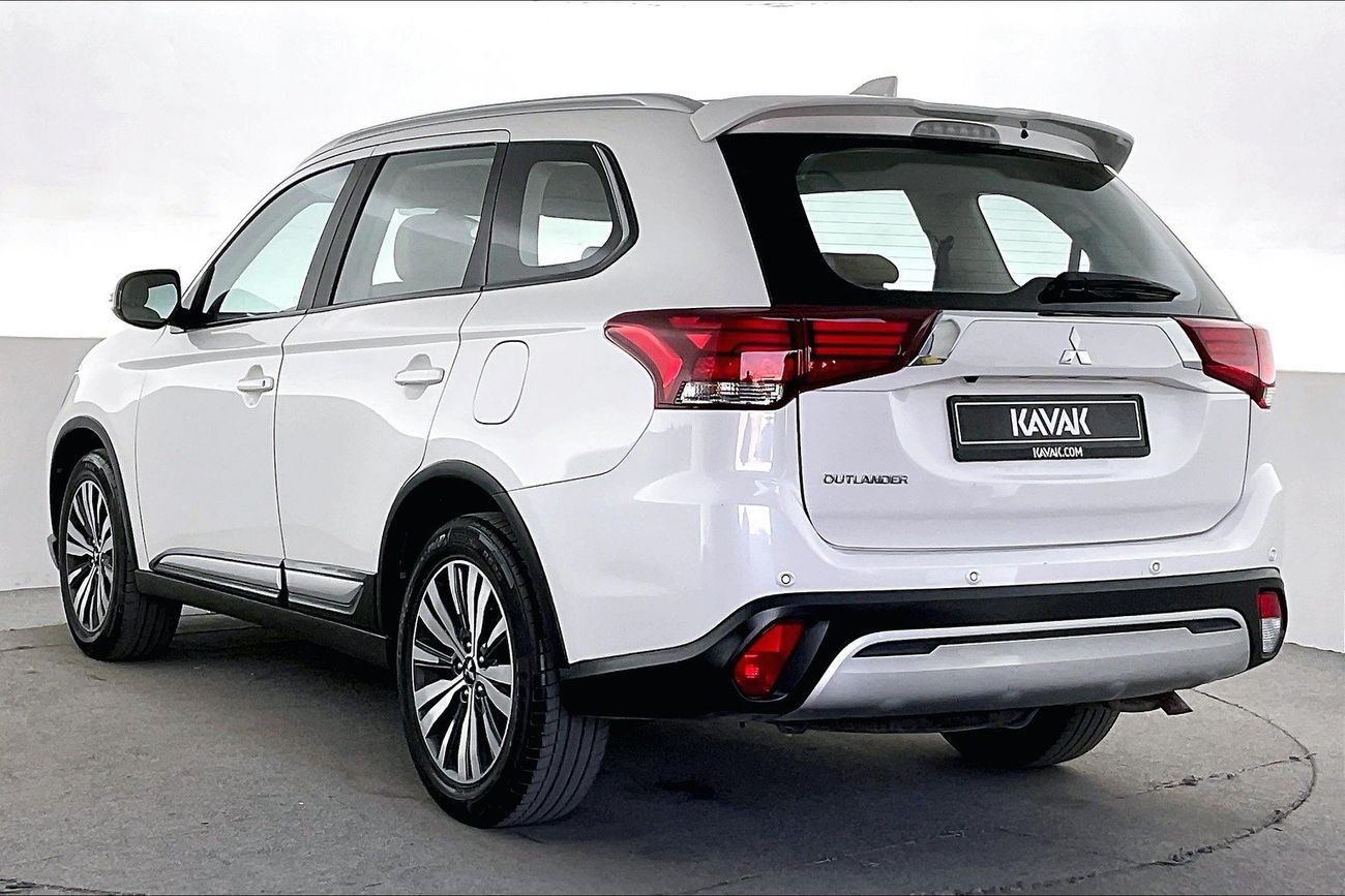 Mitsubishi Outlander GLX Basic | National Day Celebration | Guaranteed Warranty | 0 Down Payment