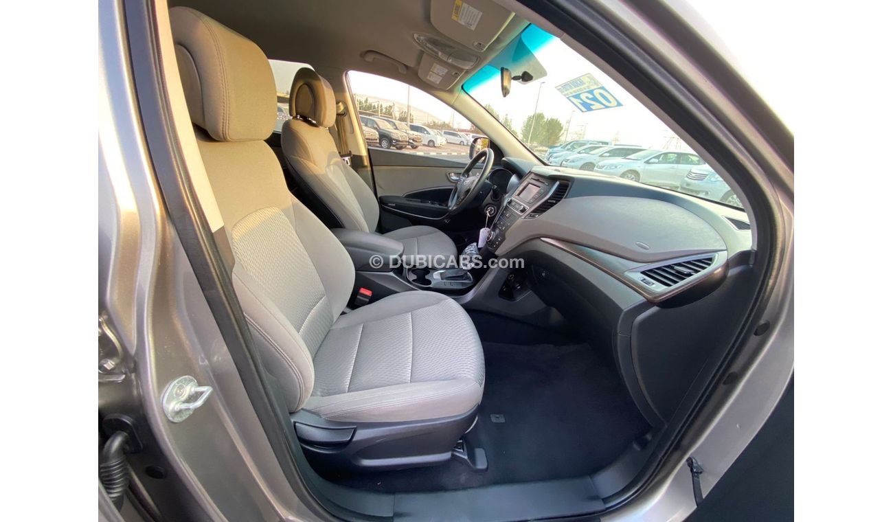 Hyundai Santa Fe 2018 HYUNDAI SANTAFE SPORT AWD / MID OPTION
