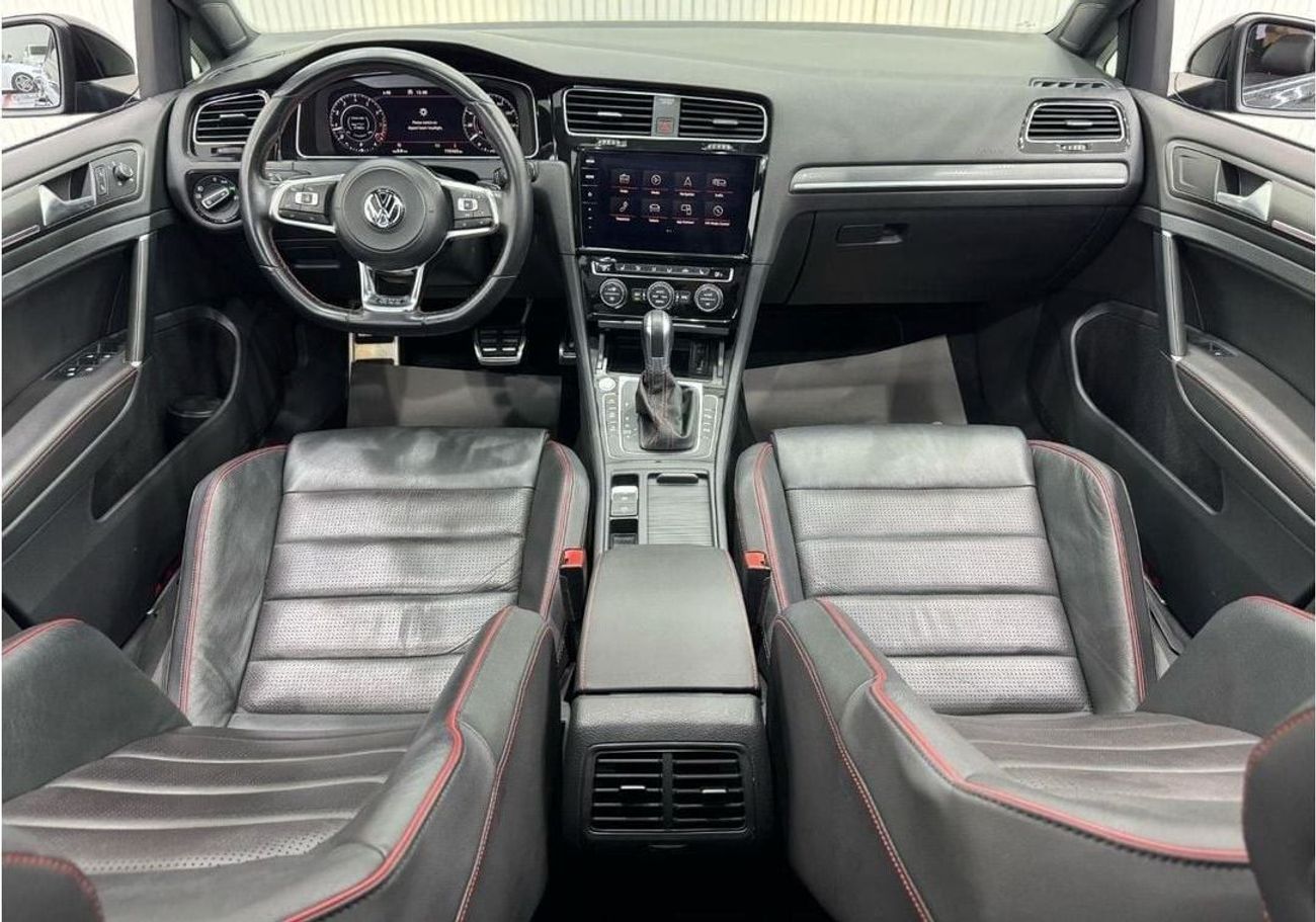 Volkswagen Golf GTI P2 2019 Volkswagen GTI P2, Warranty, Full Volkswagen Service History, Excellent Condition, GCC