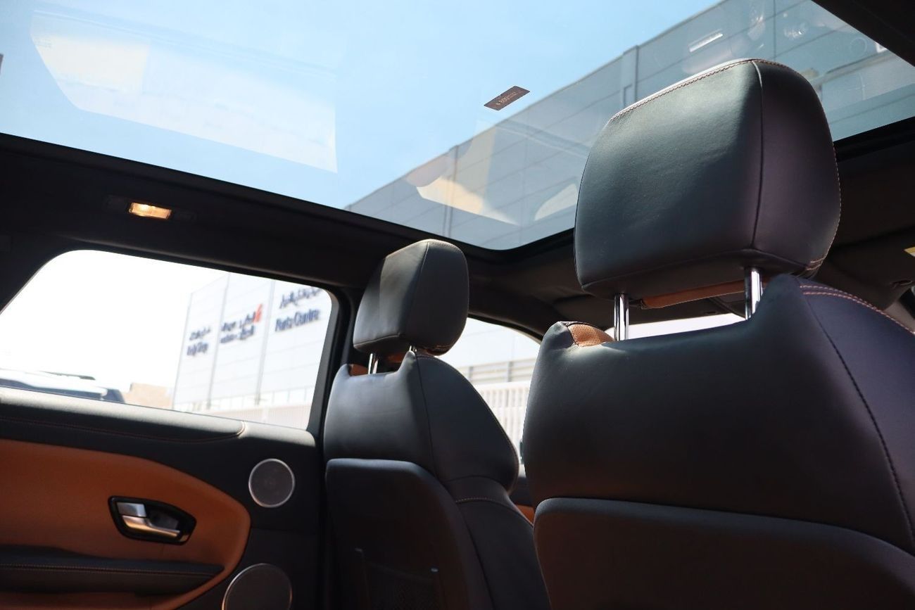 Land Rover Range Rover Evoque Dynamic Plus 2.0L (5 Door)