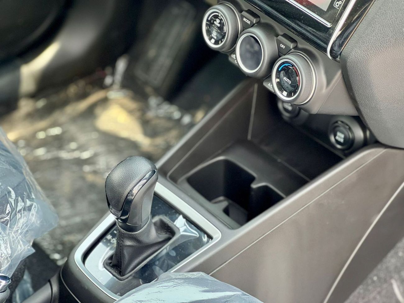 Suzuki Swift Suzuki Sweft GLX 1.2 Full 2024 Read Color