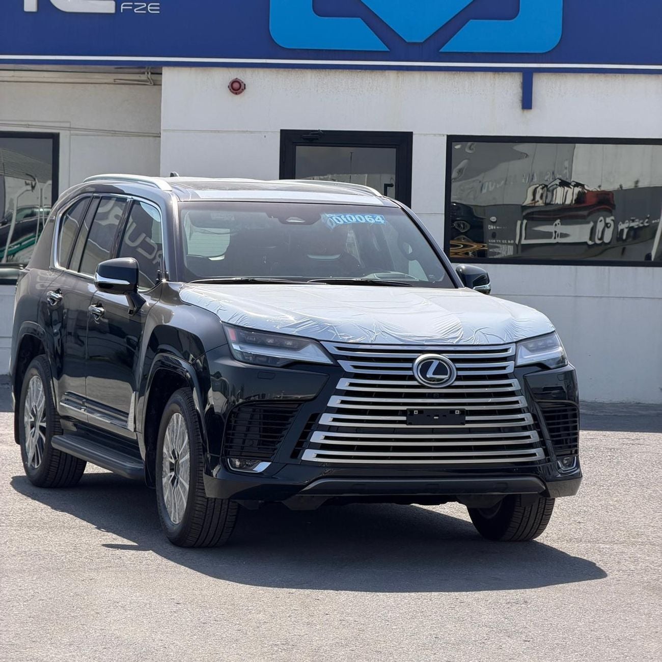 Lexus LX 500 3.3L DIESEL FULL OPTION WITH MBS AUTOBIPOGRAPHY VIP SEAT
