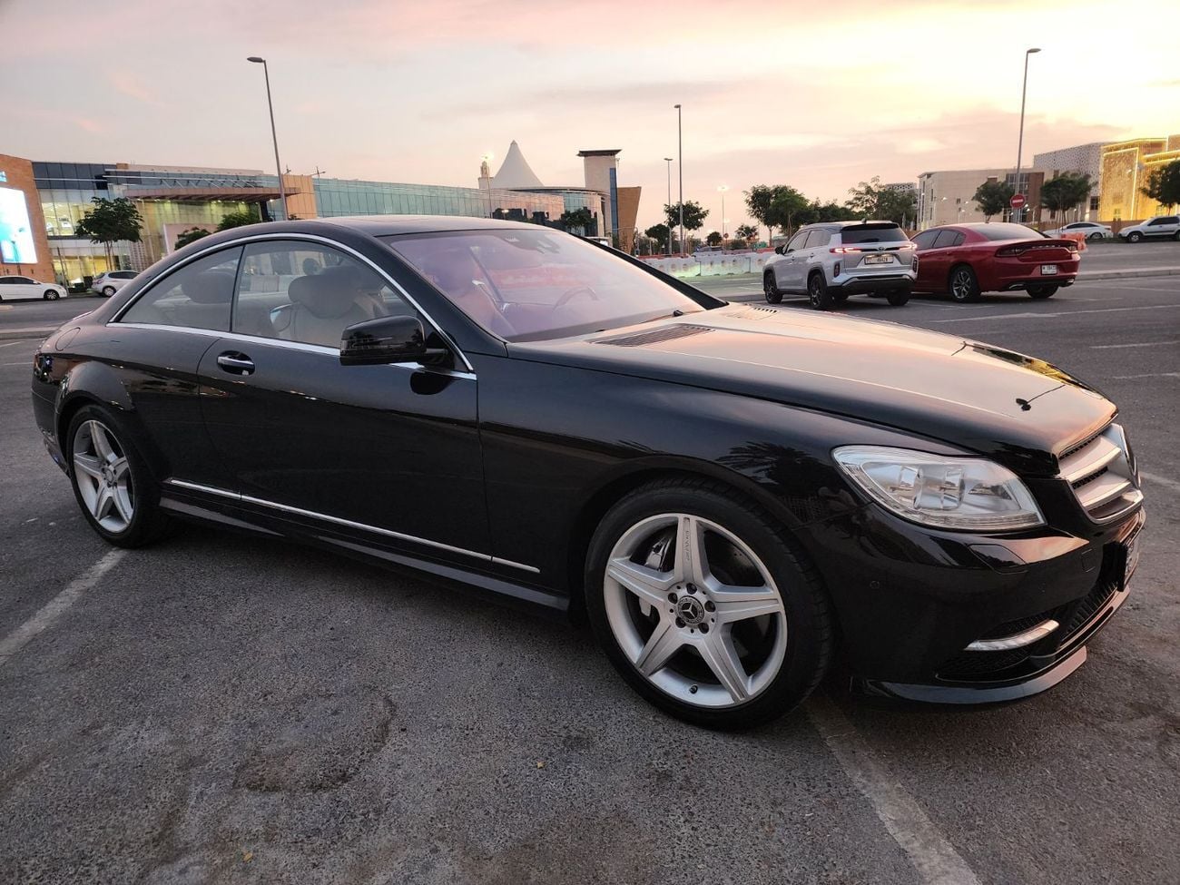 Mercedes-Benz CL 500 Mercedes-Benz CL500 Year Model: 2014 GCC Specifications  Low Kilometer Driven   Well maintained and