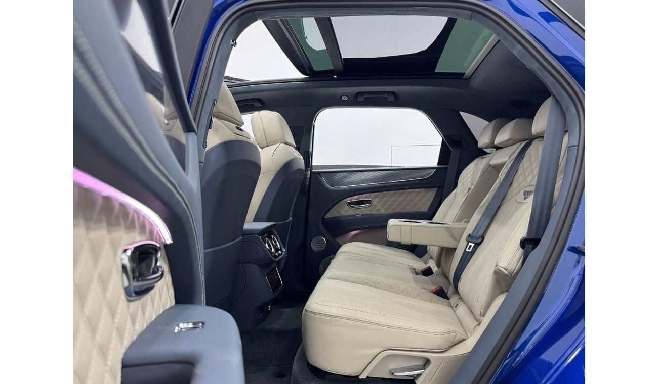 Bentley Azure 2023 Bentley Bentayga Azure, Feb 2028 Bentley Warranty + Service Pack, Very Low Kms, GCC