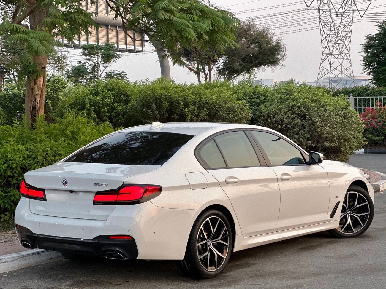 بي أم دبليو 520i M-kit