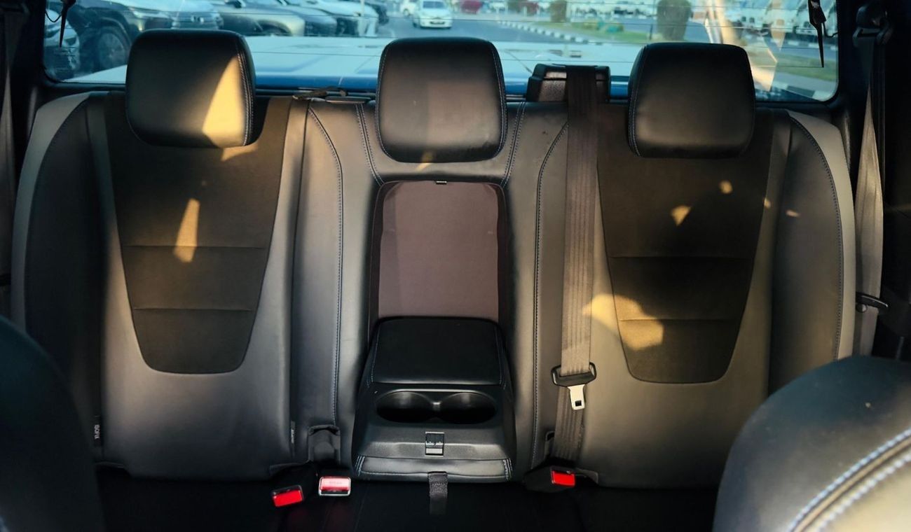 Ford Ranger Raptor PREMIUM CONDITION | 2.0L DIESEL ENGINE | ROOF MOUNTED LED STRIPS LIGHTS