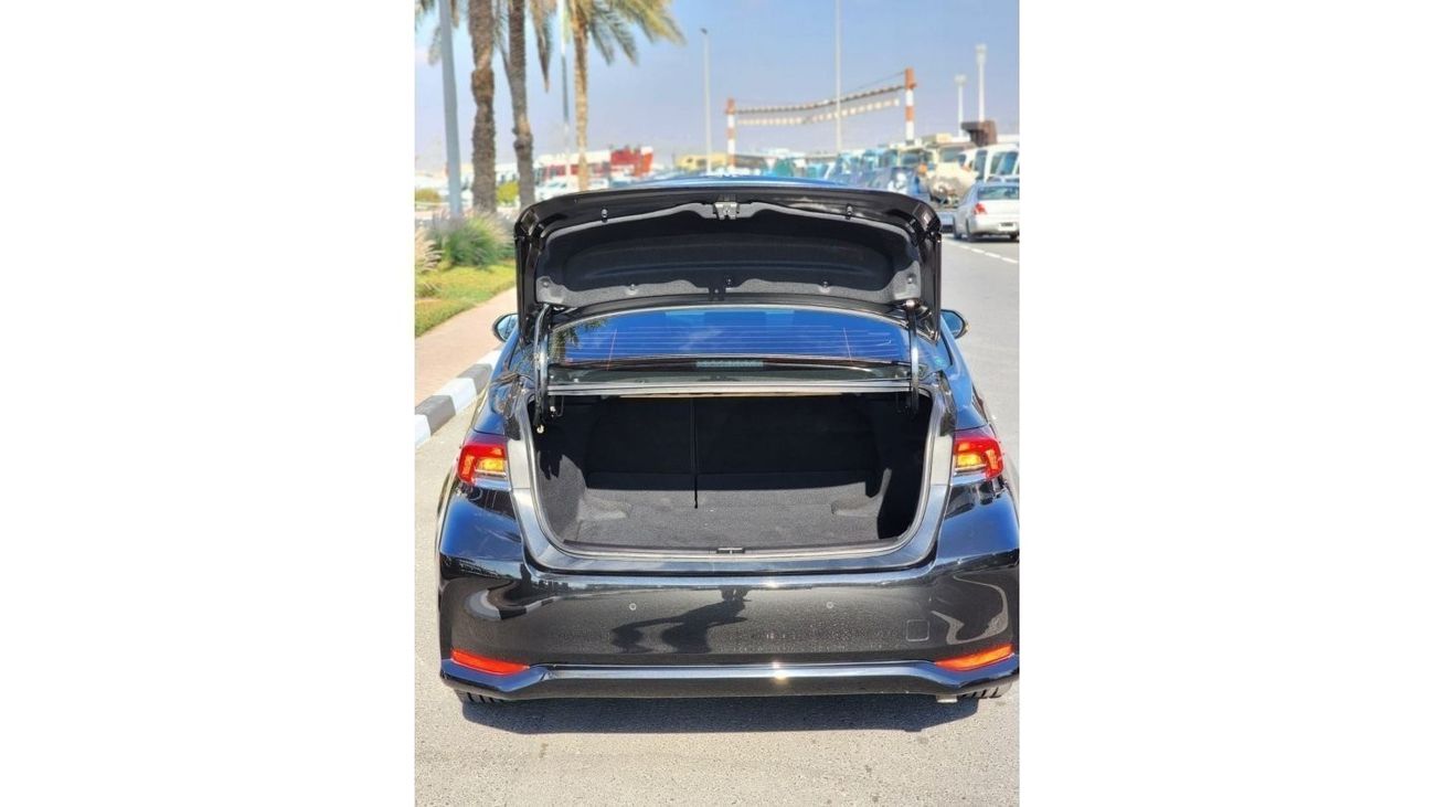 Toyota Corolla TOYOTA COROLLA JAPAN 2021 BALCK