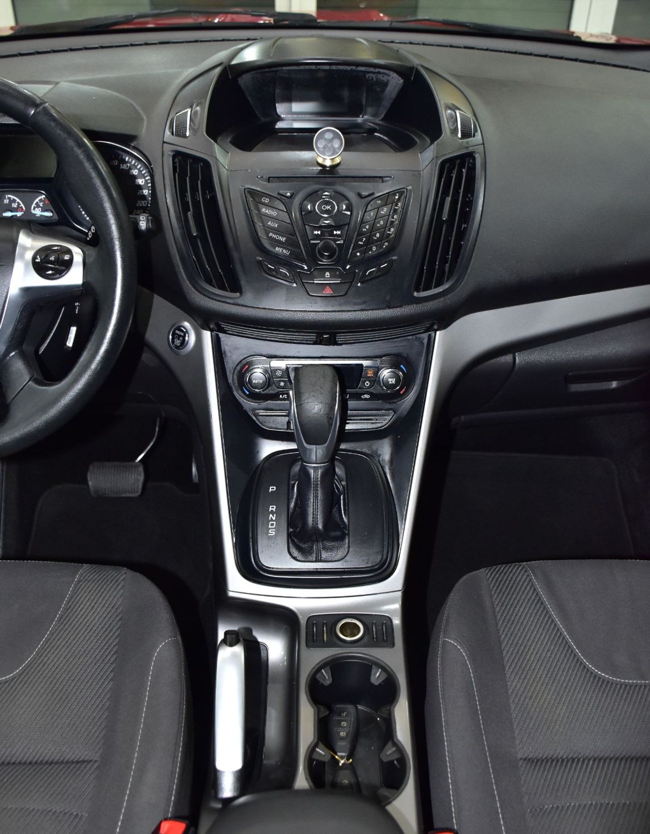 Ford Escape SE EXCELLENT DEAL for our Ford Escape ( 2016 Model ) in Red Color GCC Specs