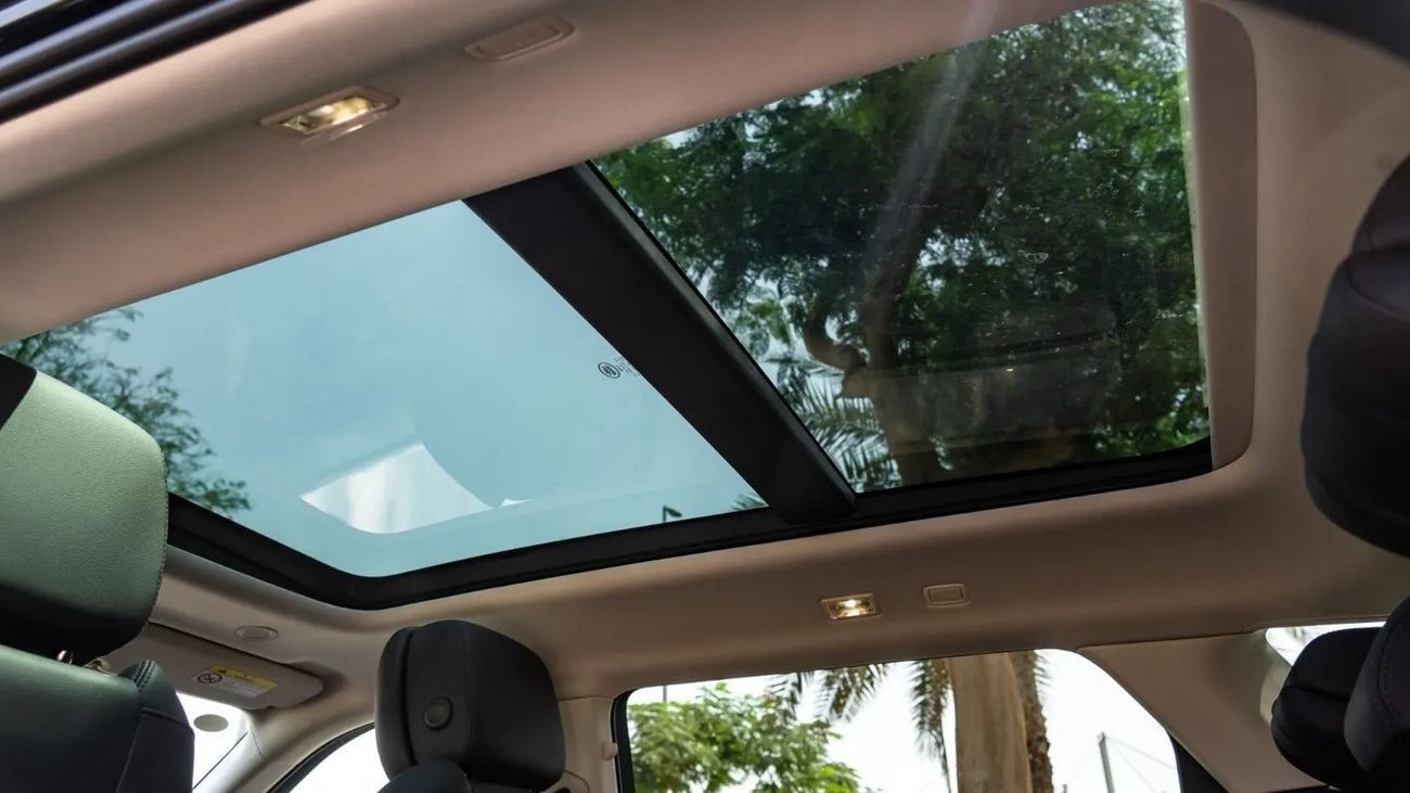 لاند روفر رانج روفر إيفوك 2025 | RANGE ROVER EVOQUE 249PS PREMIUM HONOR [ EXPORT ONLY ]