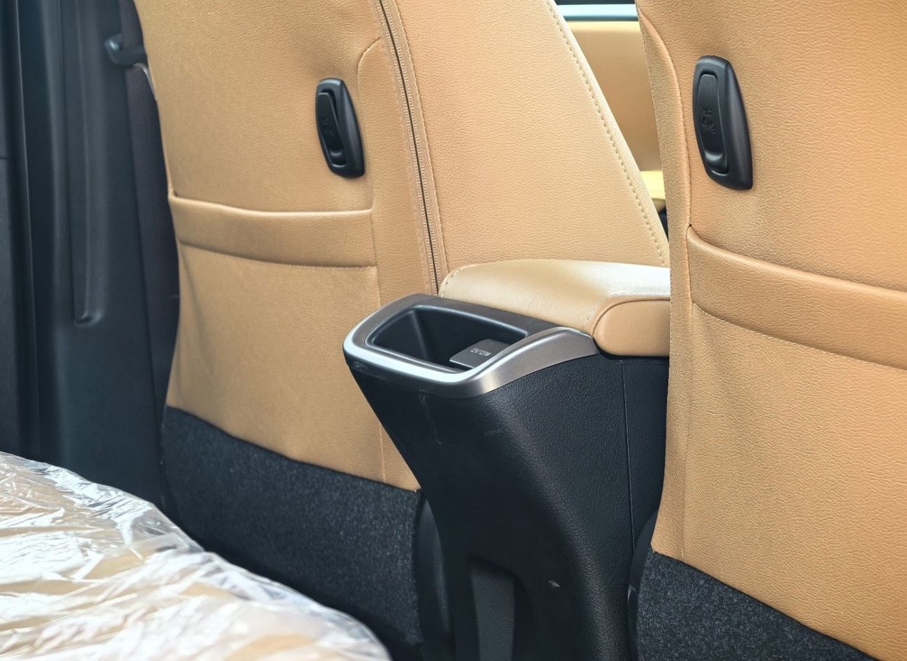 Toyota Fortuner VXR,4.0L,LEATHER SEATS,POWER SEATS,FRONT COOLING SEATS,4 CAMERA,BLIND SPOT,18''AW,A/T,2025MY ( FOR E