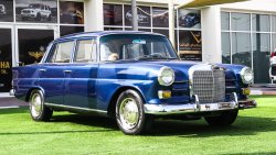 Mercedes-Benz 230