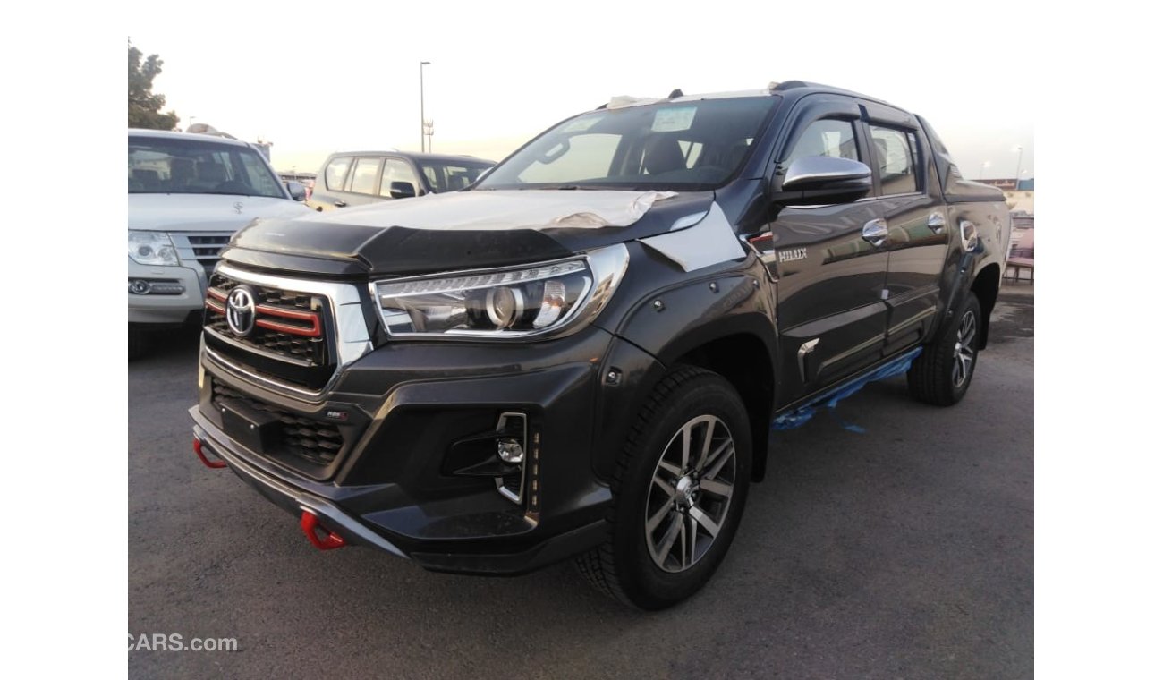 Toyota Hilux REVOLUTION TRD SPORTIO 2.8