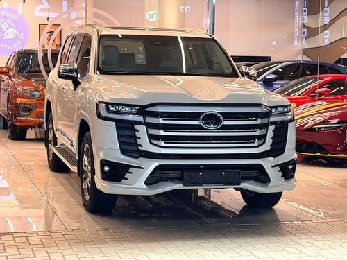 تويوتا لاند كروزر VXR NON-TURBO – GCC AL-FUTTAIM – ONLY 7500 KM