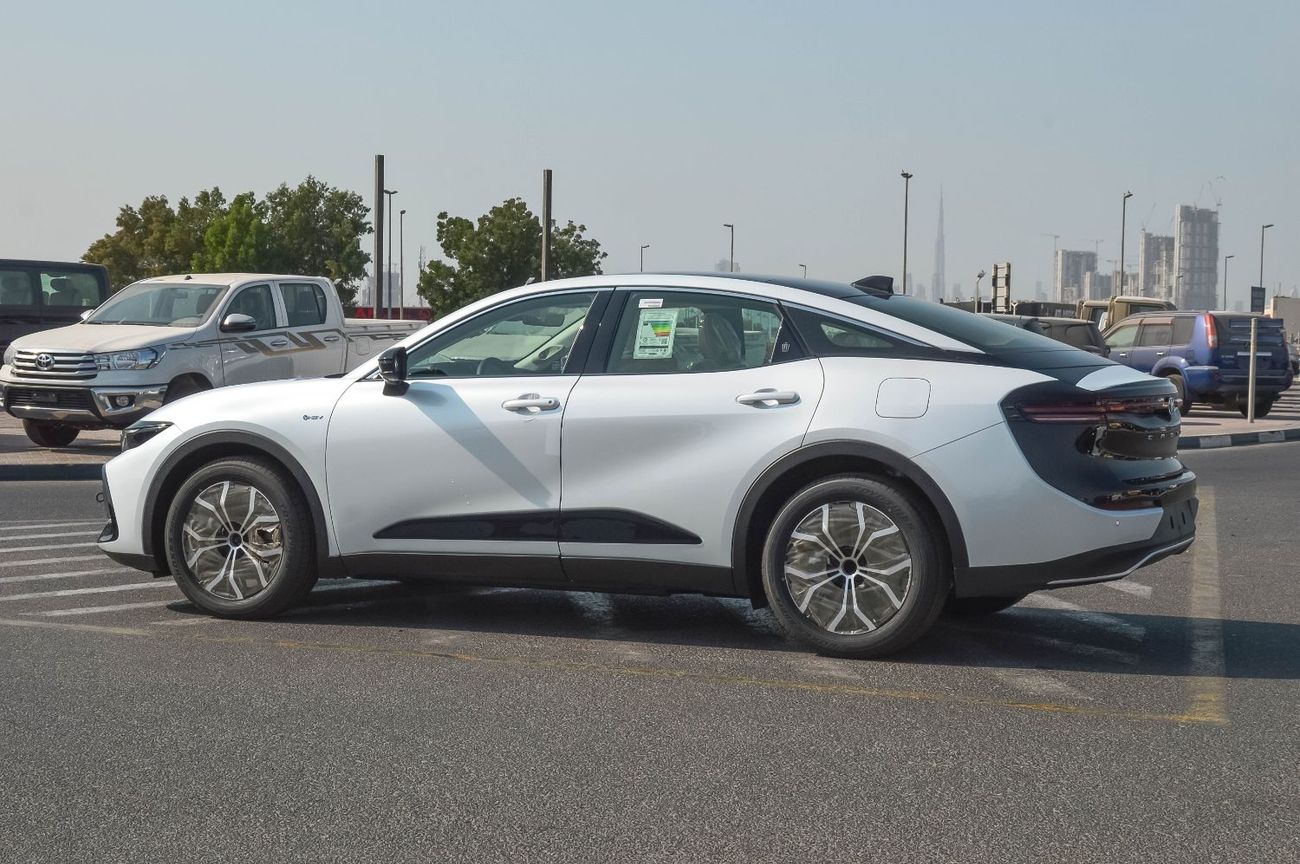 Toyota Crown TOYOTA CROWN HYBRID 2.5L FWD SEDAN 2026