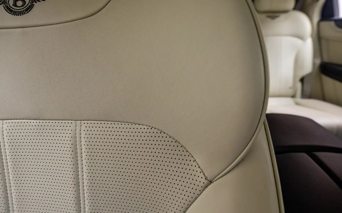 بنتلي بينتايجا Bentayga 4.0T - US Spec