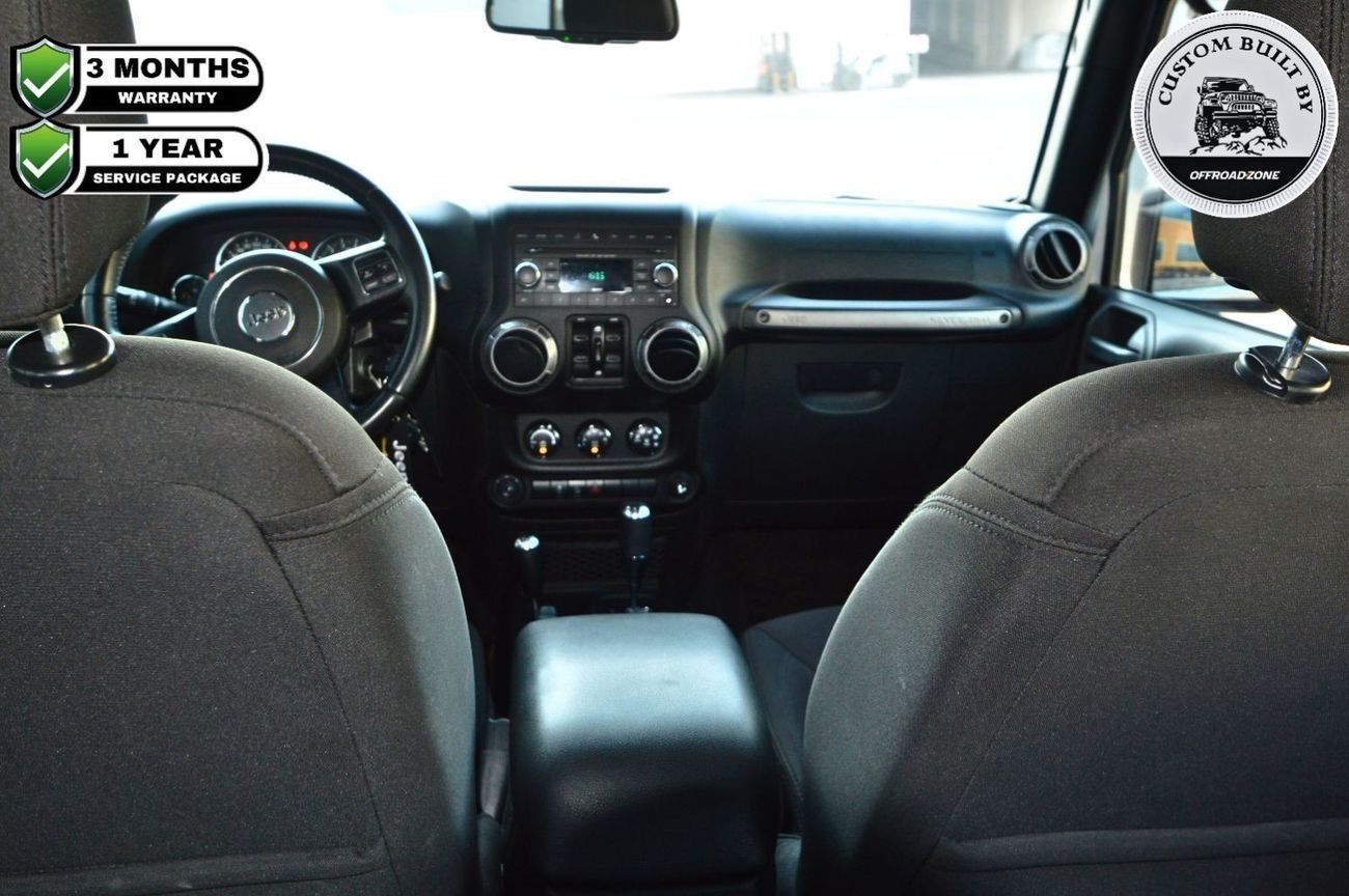 Jeep Wrangler Unlimited Sport 3.6L A/T