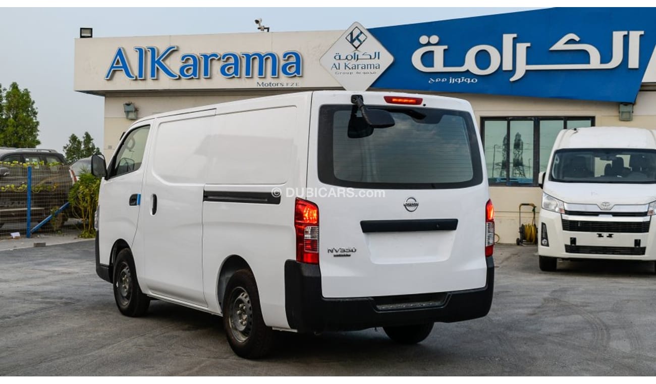 Nissan Urvan NV350 2.5L V4 M/T VAN 15″ wheels - grey interior