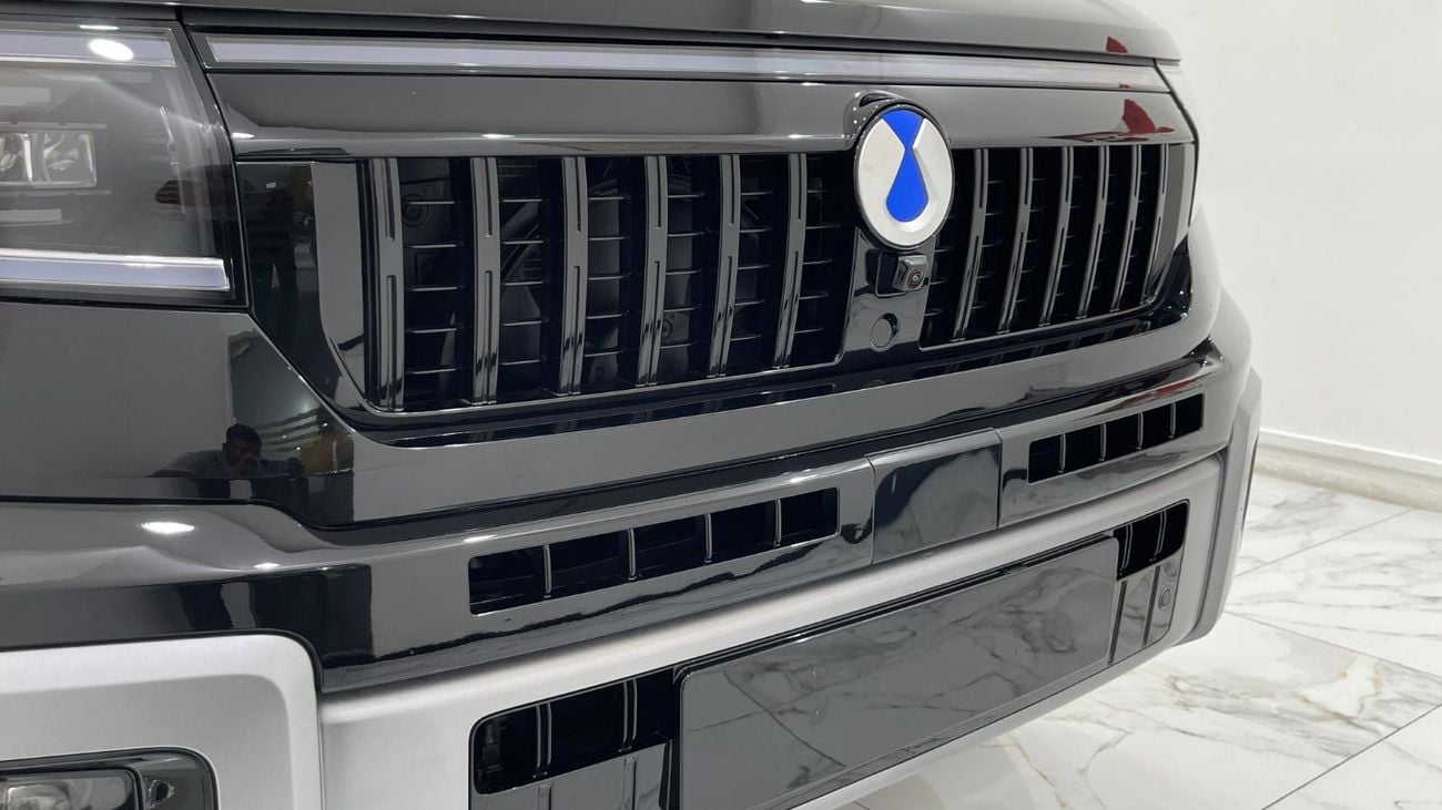 Denza B8 FLAGSHIP PHEV .SUV/CROSSOVER-Four Wheel Drive 7 Seats al- futtaim ▾