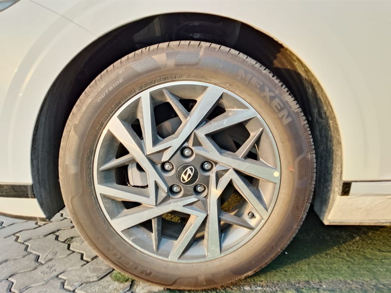 Hyundai Azera Smartstream G1.6T HEV