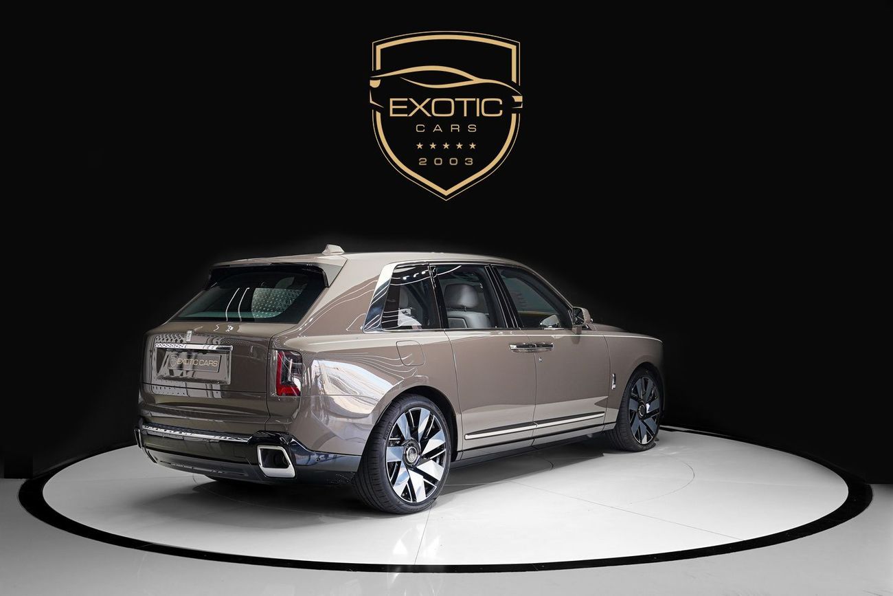 Rolls-Royce Cullinan SILVER BADGE