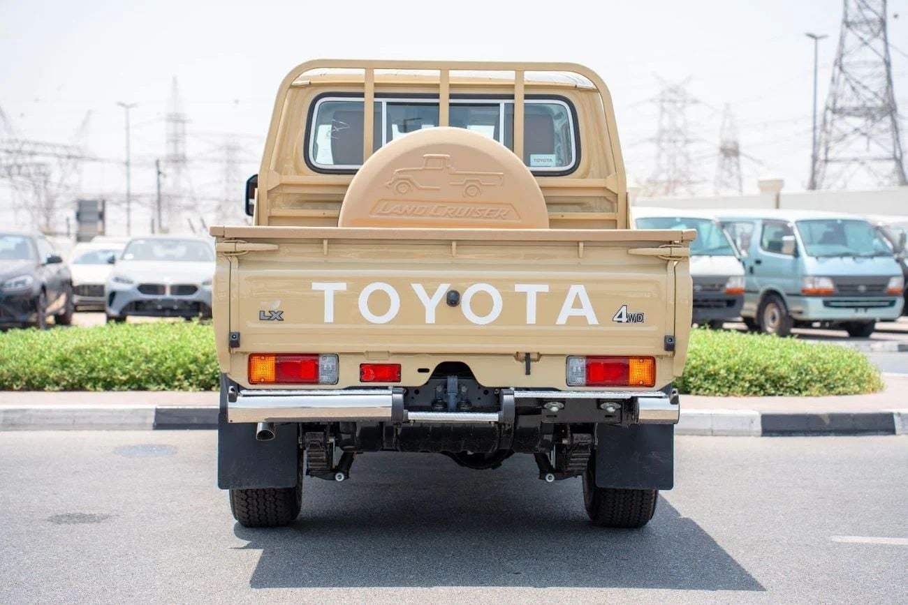 تويوتا لاند كروزر بيك آب 2025 Toyota Land Cruiser 79 DC 2.8L Diesel | Full option